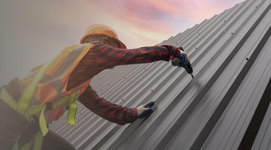 Expert Emergency Roof Repairs services in New Middletown, OH